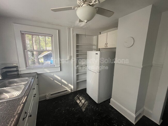 Photo - 206 S 20th St Apartment