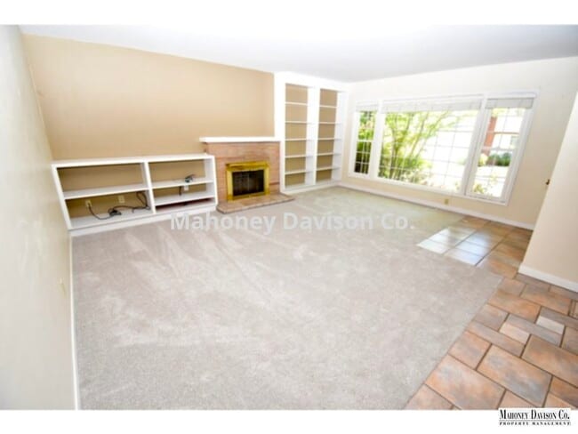 Building Photo - 13 El Rose Dr