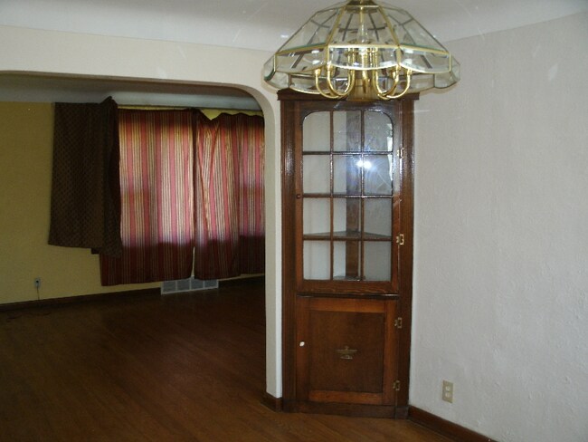 Building Photo - 9200 Catalina Dr
