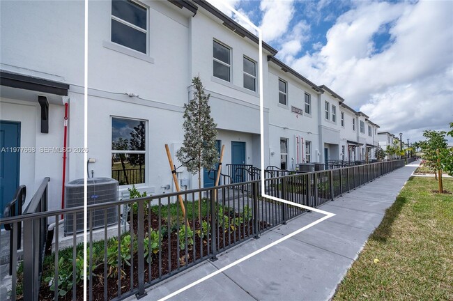 Building Photo - 12426 SW 248th St