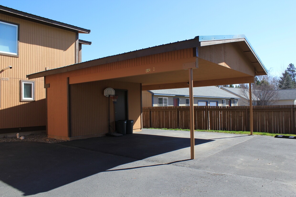 Primary Photo - 1304 Brooklane