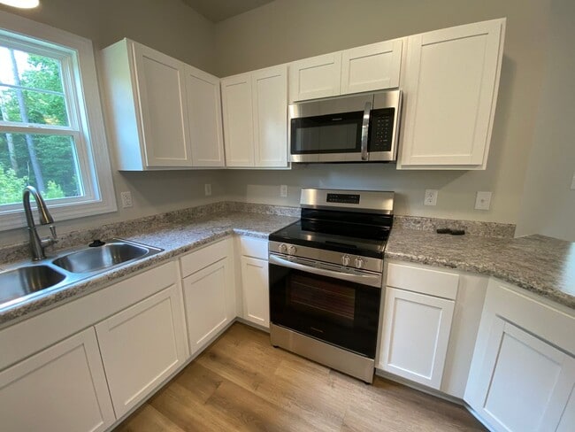 Foto del edificio - 255 Shallowbag Bay Ln