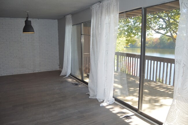 Building Photo - 1740 Grove Rd