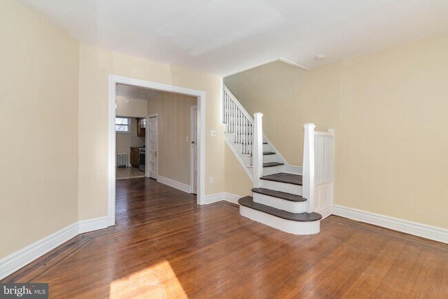 Building Photo - 1929 W Sparks St