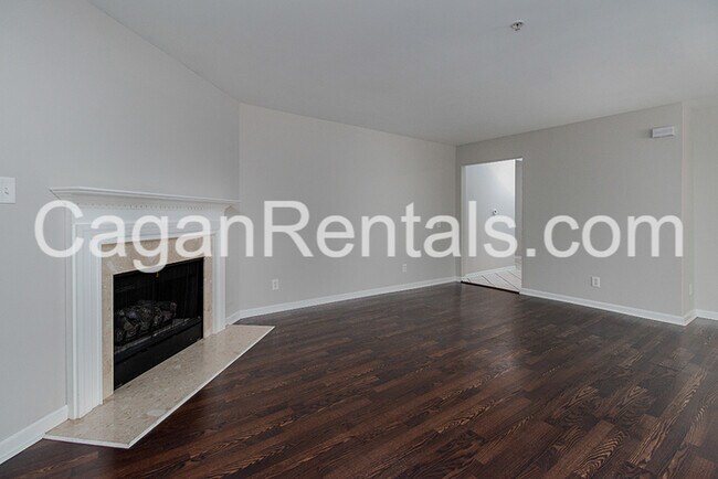 Foto del edificio - 165 Wildflower Pl