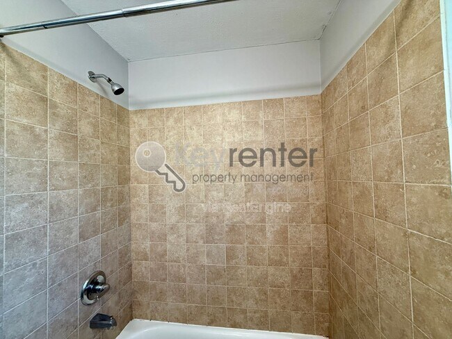 Foto del edificio - 305 Sunrise Ln