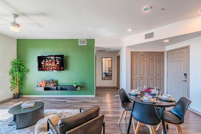 Foto del edificio - 9600 W Georgia Ave