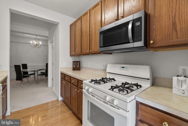 Building Photo - 2150 Troon Overlook