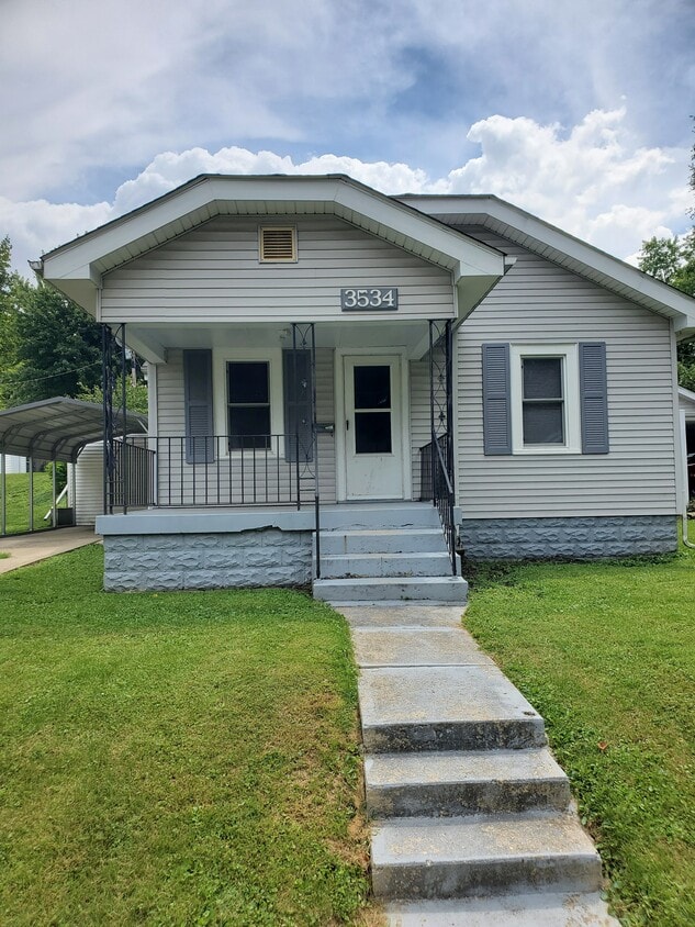 Primary Photo - 3534 Brown St