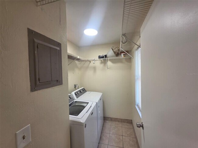 Foto del edificio - 4333 SW 69th Terrace