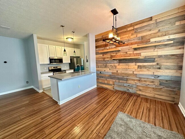 Foto del edificio - 4645 Grand Strand Dr