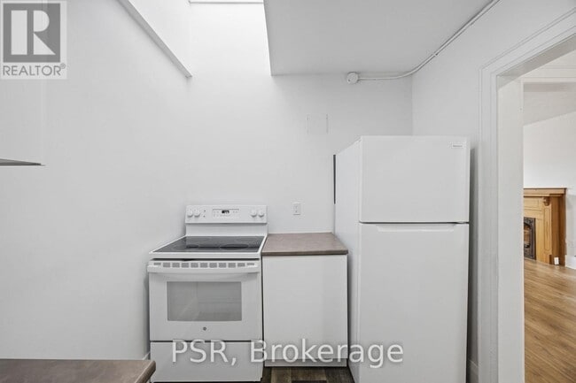 Building Photo - 197 Roncesvalles Ave