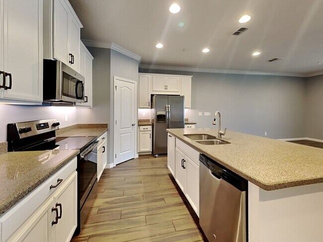 Building Photo - 302 Merry Brook Cir