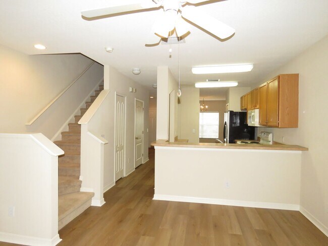Foto del edificio - Townhouse in Fishhawk Ridge 2bd/2.5 bath