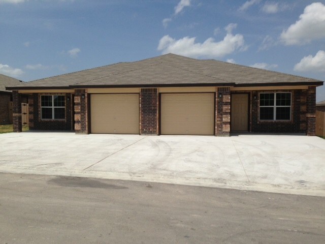 Primary Photo - 2601 Cody Poe Rd
