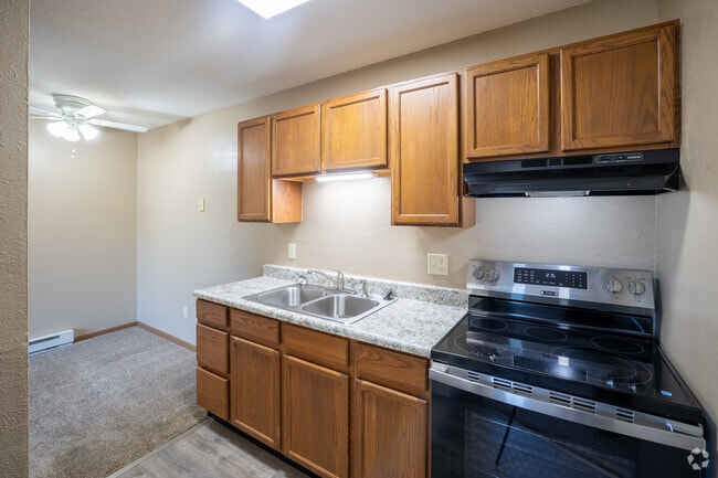 2BR, 1BA - 740SF - Kitchen - Westbrook Apartments