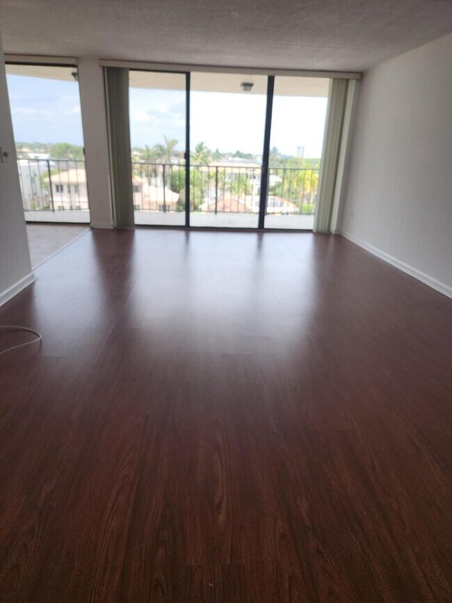 Foto del edificio - 899 Jeffery St