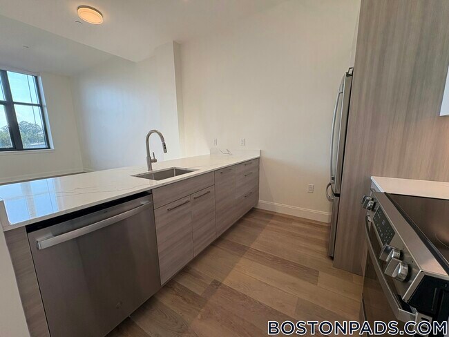 Foto del edificio - 1079 Commonwealth Ave