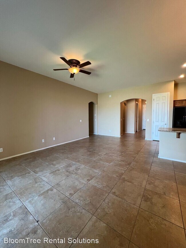 Foto del edificio - 2 br, 2 bath House - 6749 E Devon Court