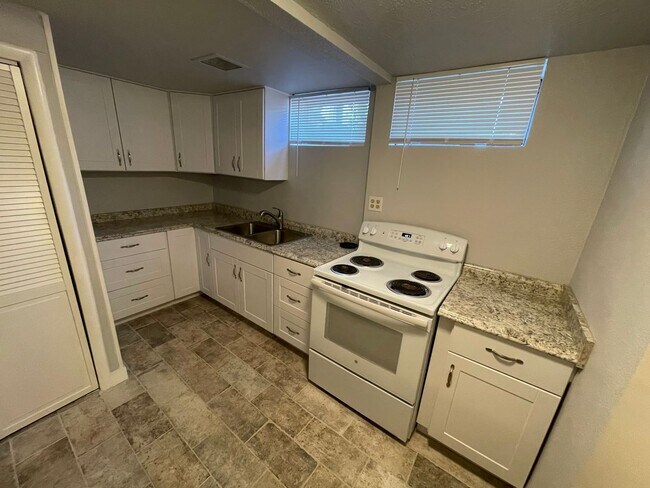 Foto del edificio - 2141-2145 Nowell Circle