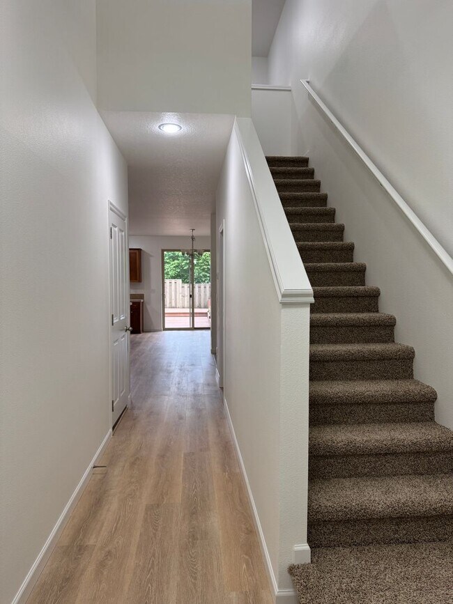 Foto del edificio - 3 Bedrooms | 2.5 Bathrooms | 1-Car Garage