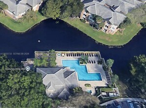 Building Photo - 9901 Westview Dr