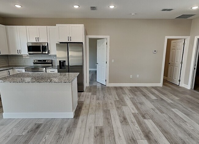 Building Photo - 15278 SW 65th Avenue Rd