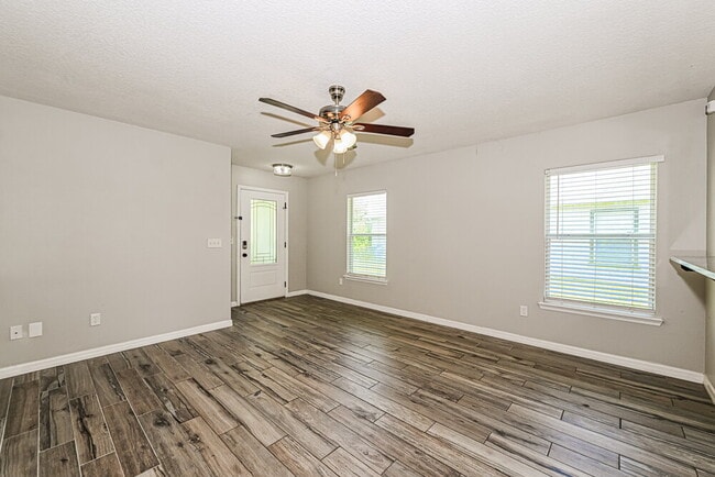 Building Photo - 168 Buck Run Way