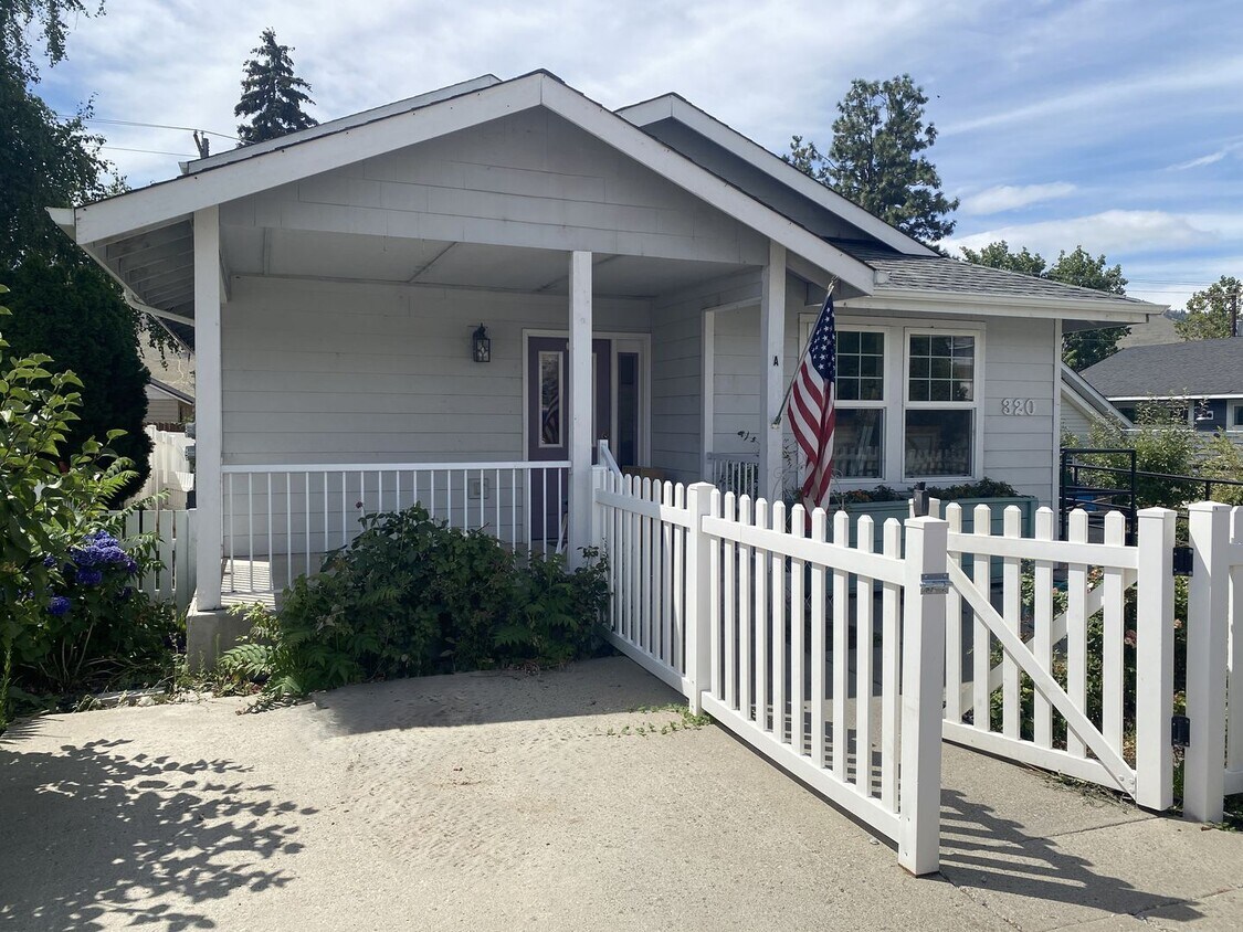 Foto principal - 320 E Nixon Ave