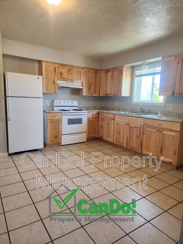 Foto principal - 225 Carol Dr