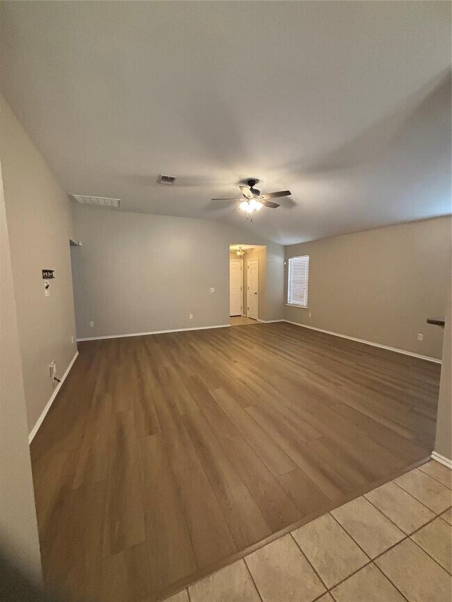 Foto del edificio - 3005 Grant Rd