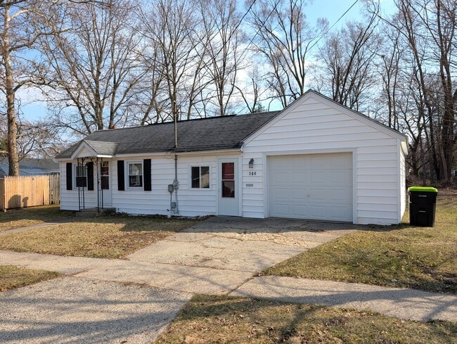 Foto del edificio - 813 E Pearl St