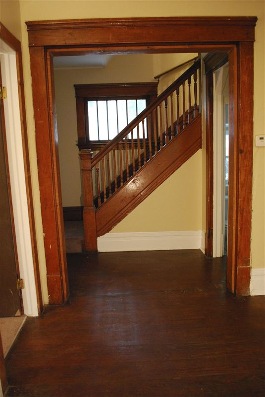 Building Photo - 526 Evergreen Ave