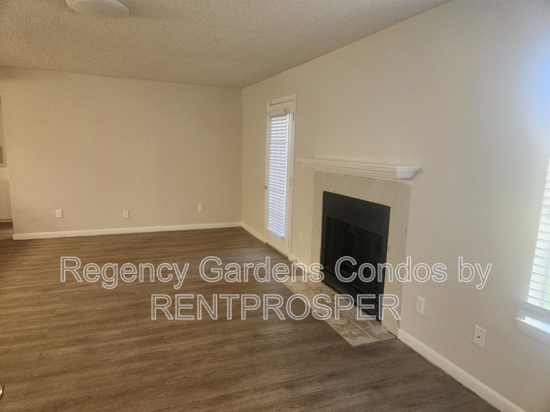 Photo - 4460 Perkinshire Lane