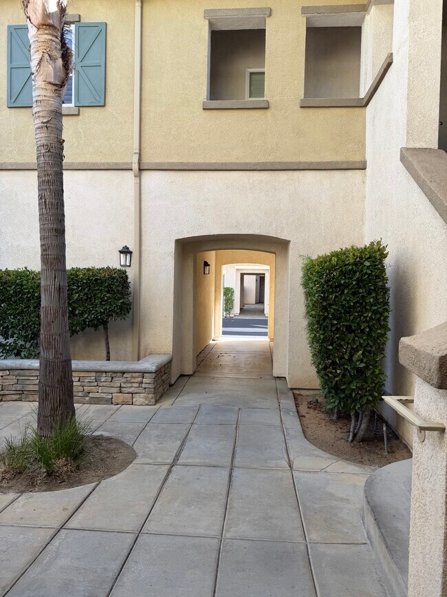 Foto del edificio - 26466 Arboretum Way