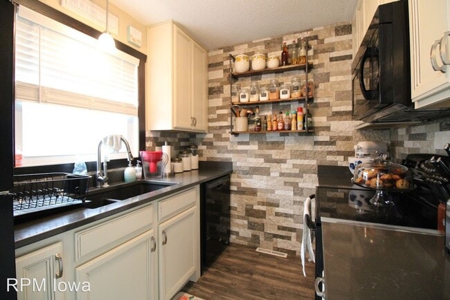 Building Photo - 2 br, 1.5 bath House - 4507 51st Street