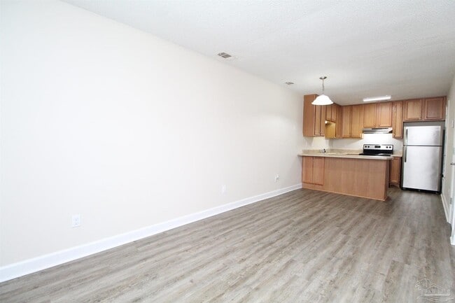 Building Photo - 6354 W Fairfield Dr