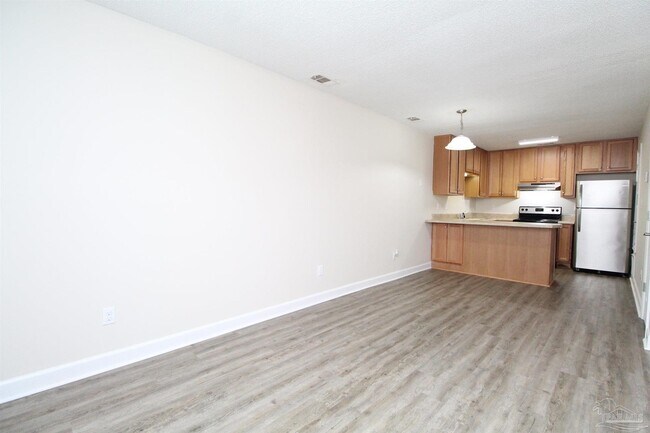 Foto del edificio - 6354 W Fairfield Dr