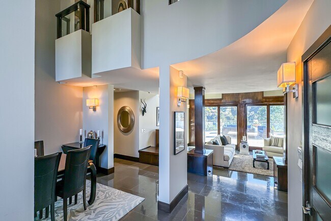 Building Photo - 11470 Dona Evita Dr