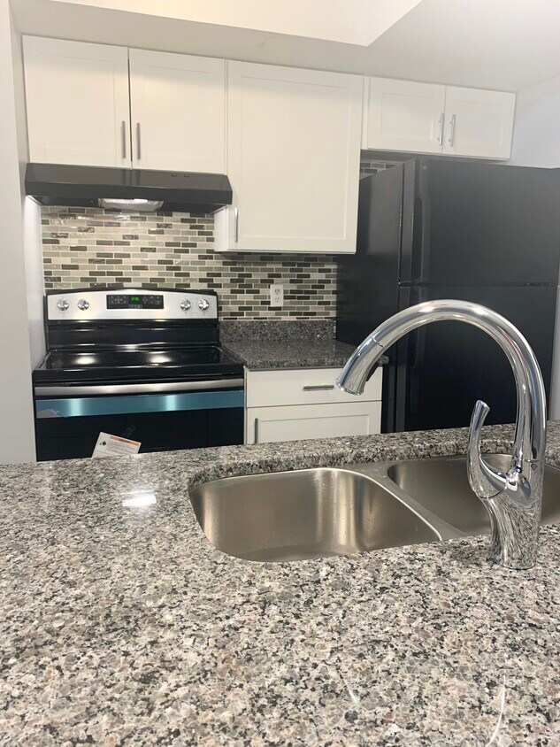 Foto principal - 405 Fountainhead Cir