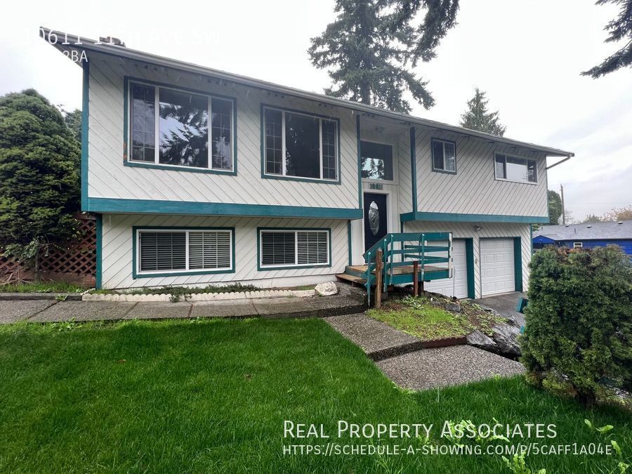 Primary Photo - 3 Bedroom Home in West Seattle