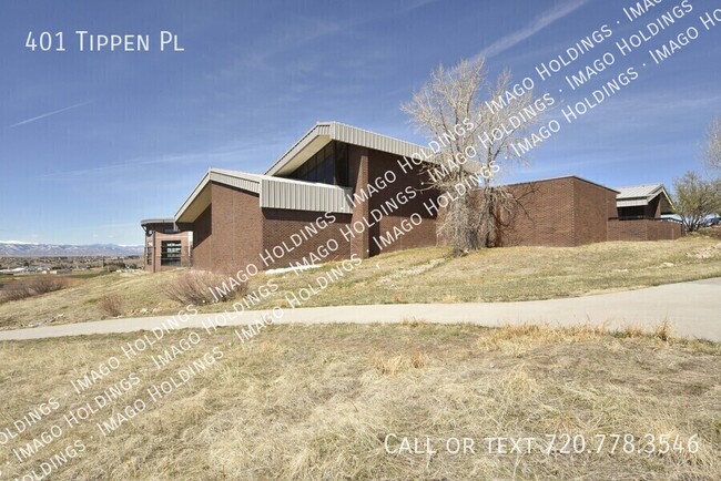 Building Photo - 401 Tippen Pl
