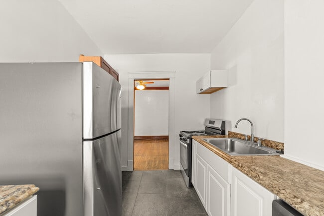Kitchen - 11427 Clifton Blvd