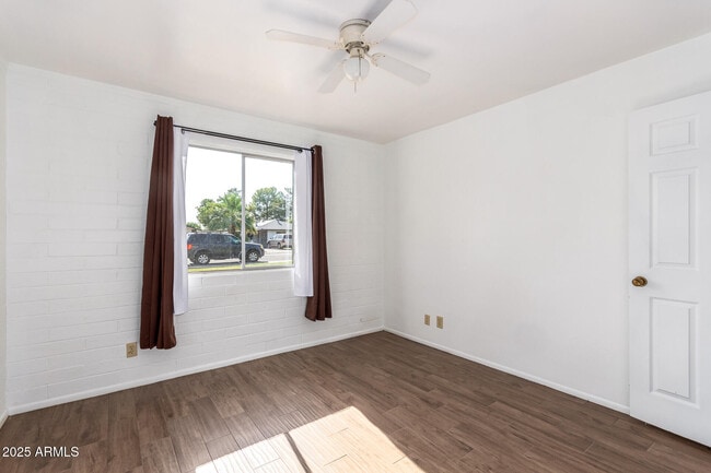 Building Photo - 1209 S Roosevelt St