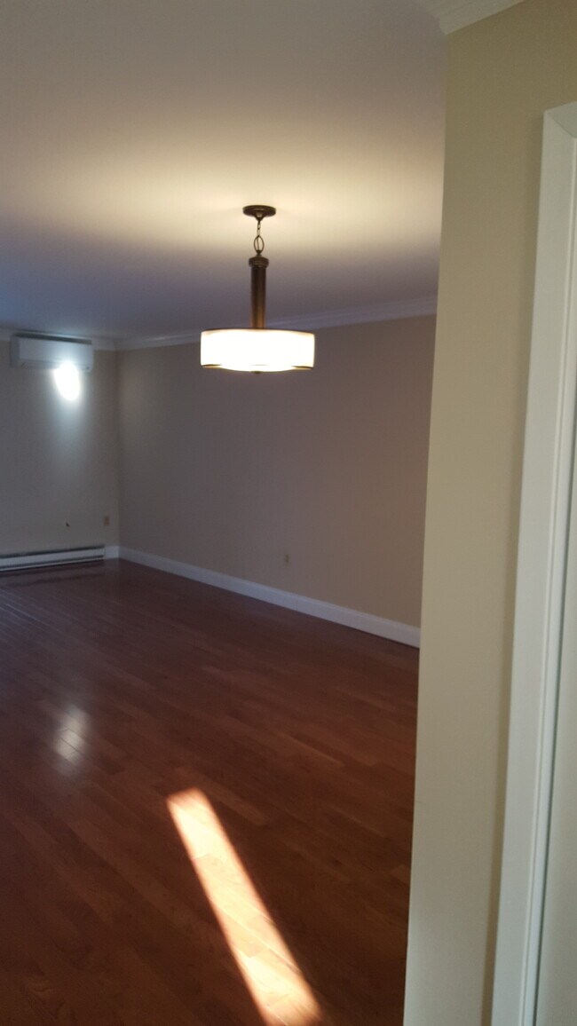 Foto del edificio - 11 Cedarland Ct