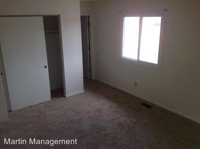 Building Photo - 5404 Cresthaven Ln