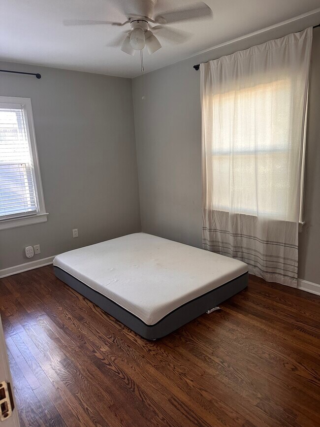Foto del edificio - 2253 E Home Park Cir