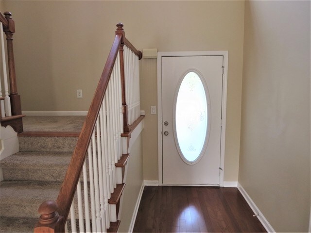Foto del edificio - 525 Millbrook Village Drive