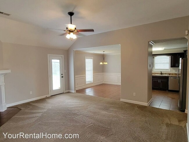 Foto del edificio - 82 Grove Hill Ln