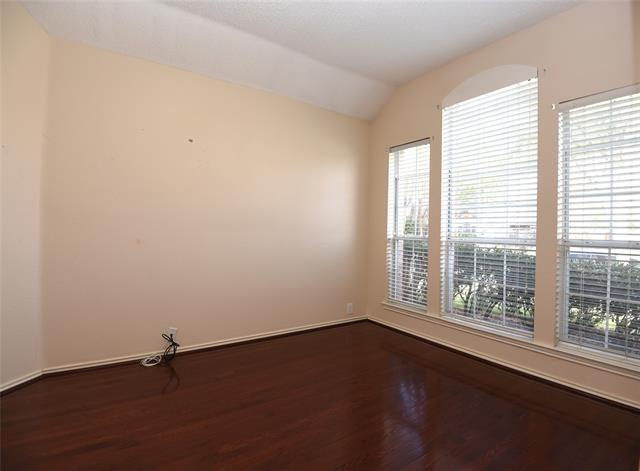 Building Photo - 10901 Merlot Ct